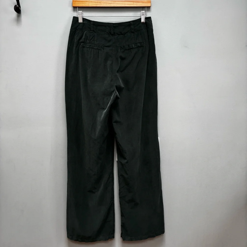 Marine Layer Flora Micro Corduroy Trouser in Dark Green Gables 4 - Picture 9 of 12